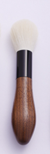 Koyomo Hana Walnut Cheek Brush