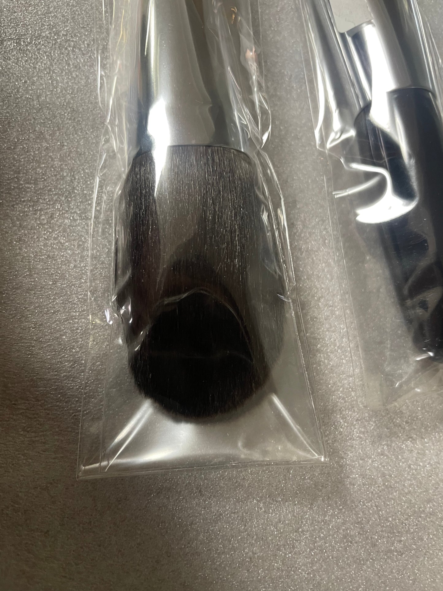 Eihodo limited grey squirrel Yu-281 (15 years old grey squirrel) with 永豊堂 logo