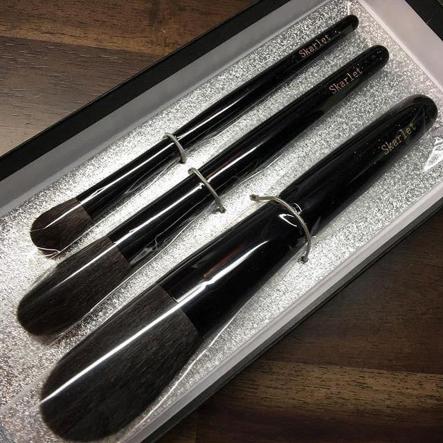 Kyureido KK Brush Set 3 (powder, cheek, eyeshadow M)