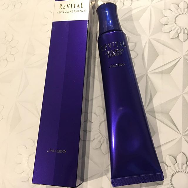 Shiseido Revital Neck Zone Essence