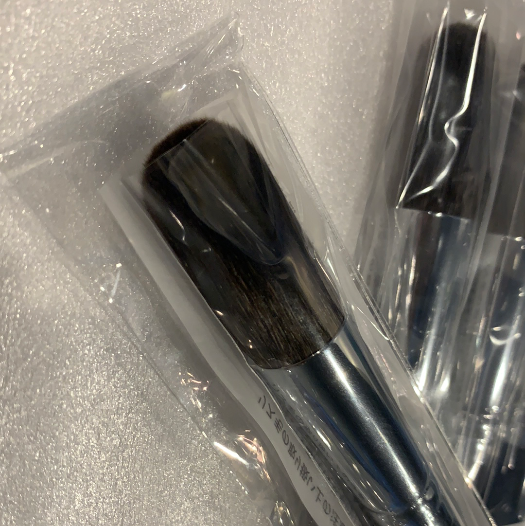 Chikuhodo R-C2 (RR-C2) Cheek Brush