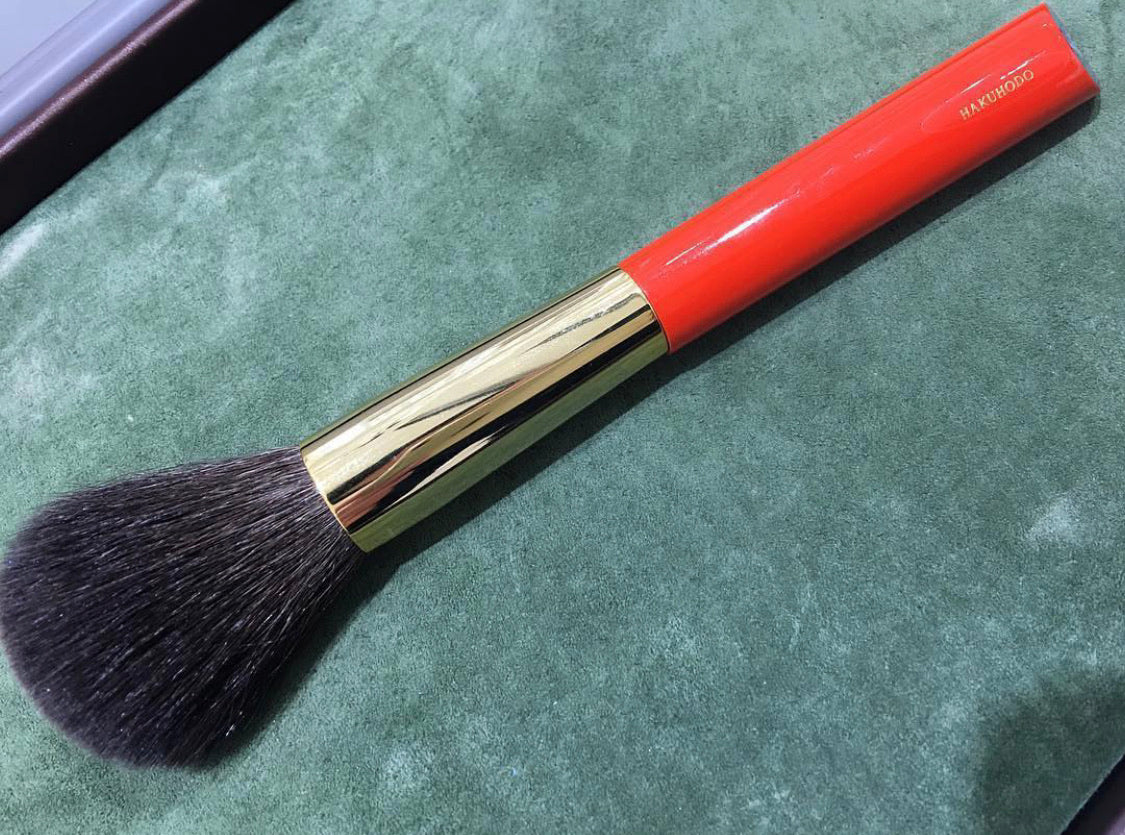 Hakuhodo S105 Powder Brush Round (Hair:Blue squirrel)
