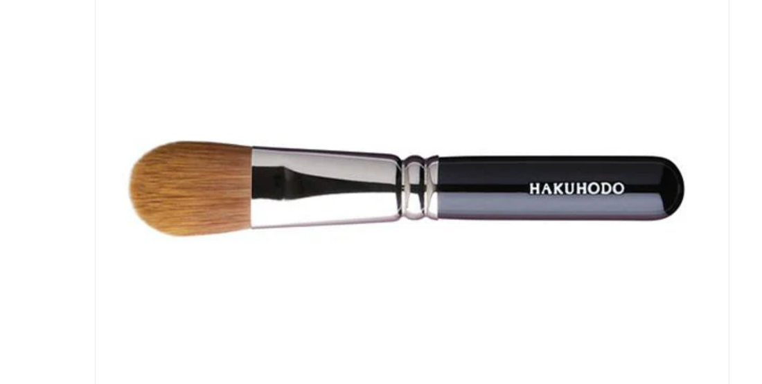 Which brushes are good for liquid and cream products?