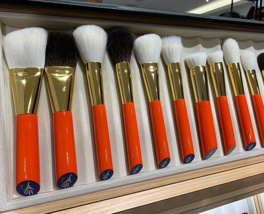 176 Hakuhodo sets in Mitsukoshi Ginza