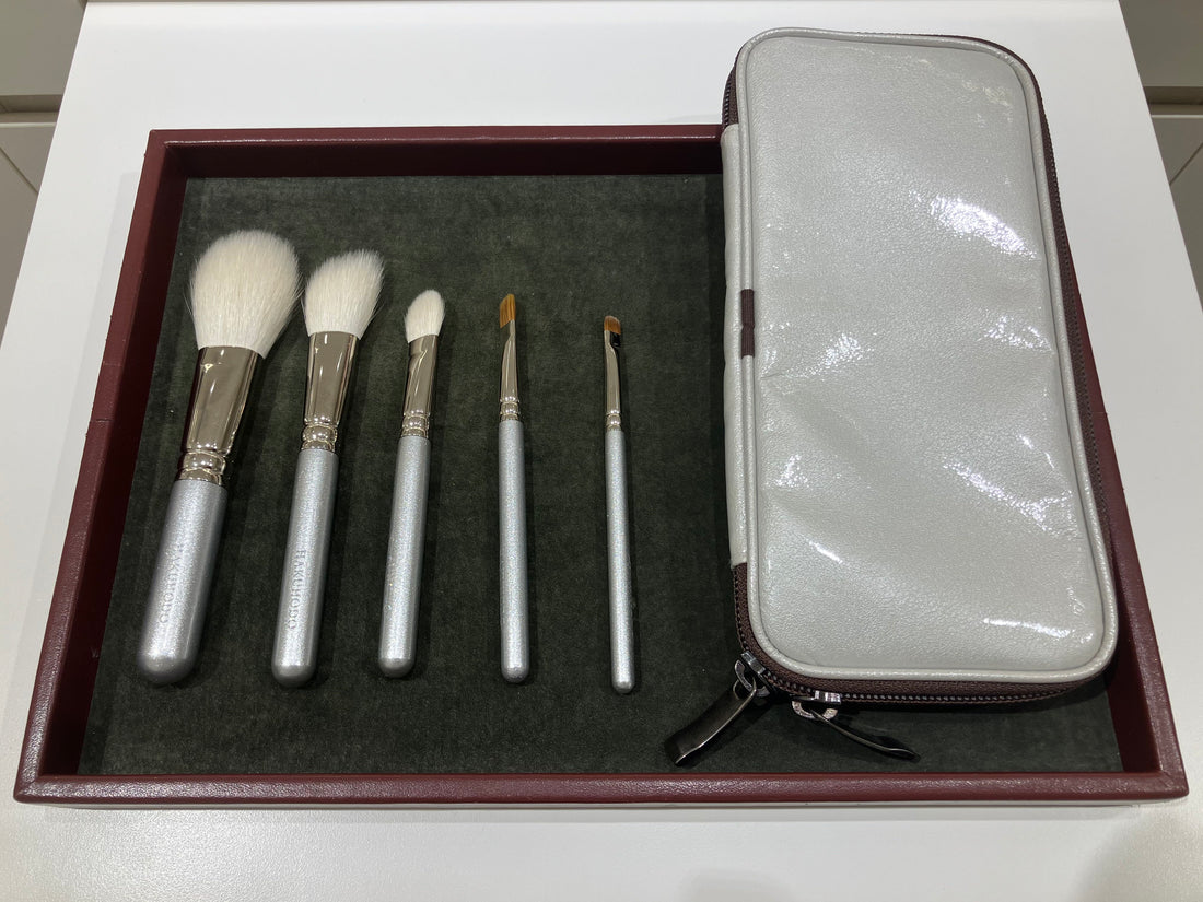 It is a Golden Week now in Japan & Hakuhodo limited set