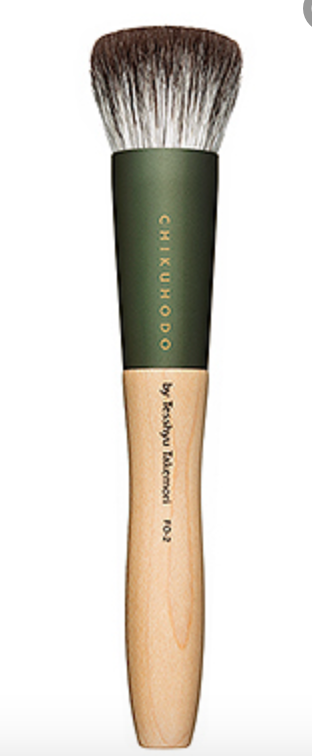 Chikuhodo FO-2 Foundation Brush (Silver fox)