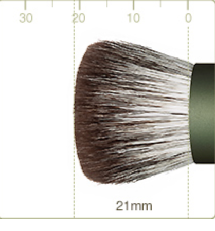 Chikuhodo FO-2 Foundation Brush (Silver fox)