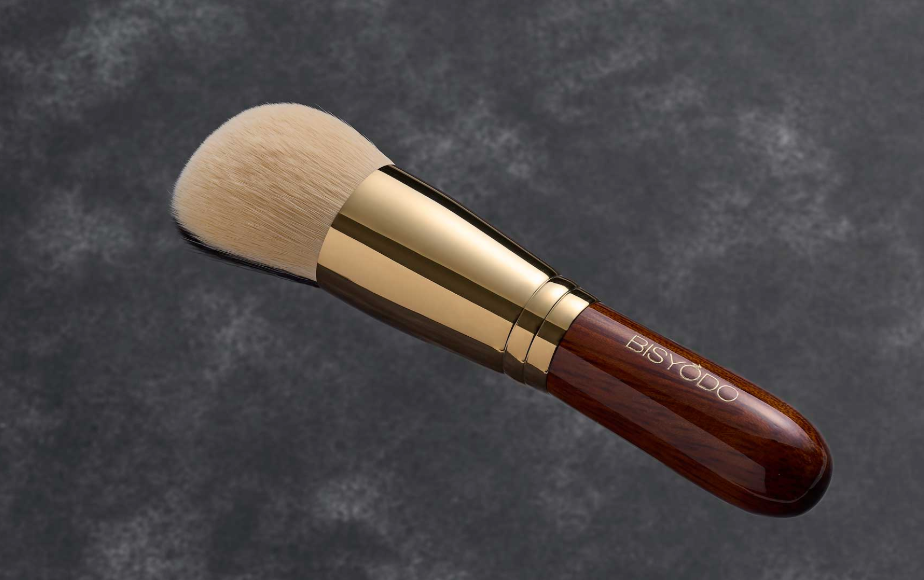 Bisyodo B-LF-02 Liquid Foundation Brush (Large)