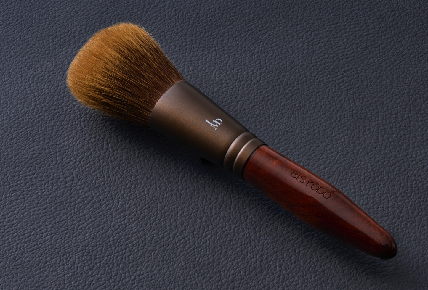 Bisyodo Vintage Pine Squirrel  Brush