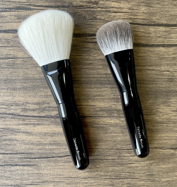 Takeda  Face Brush 26OVD35EF (100% Fox Hair) Black handle/black ferrule