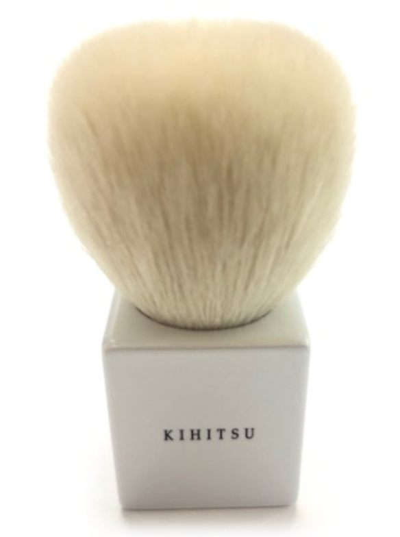 Kihitsu Square brush set (goat) + Facial Cleansing Brush( shikaku4) with a Paulownia box