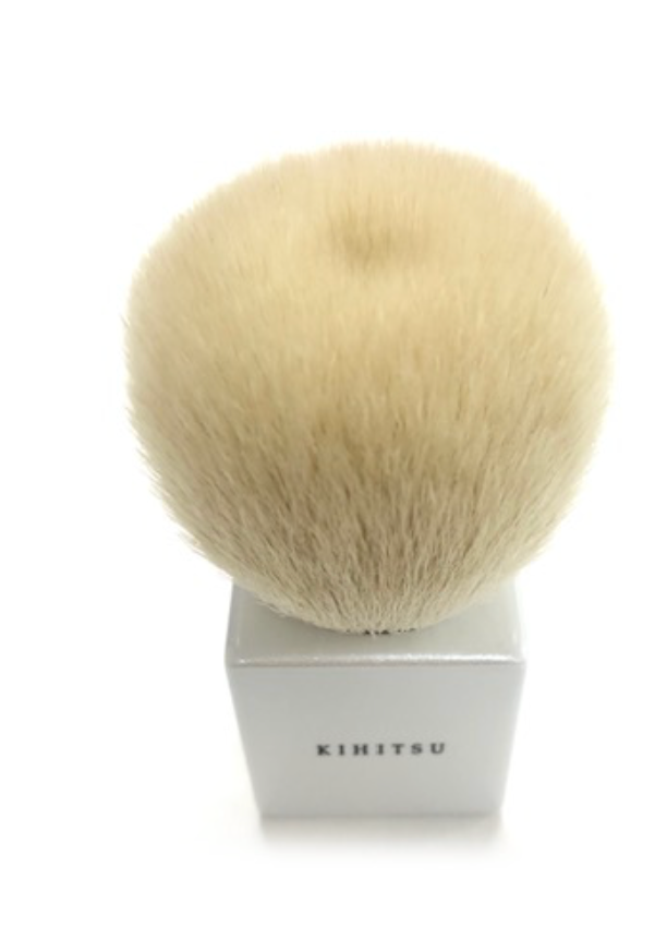 Kihitsu Square brush set (goat) + Facial Cleansing Brush( shikaku4) with a Paulownia box