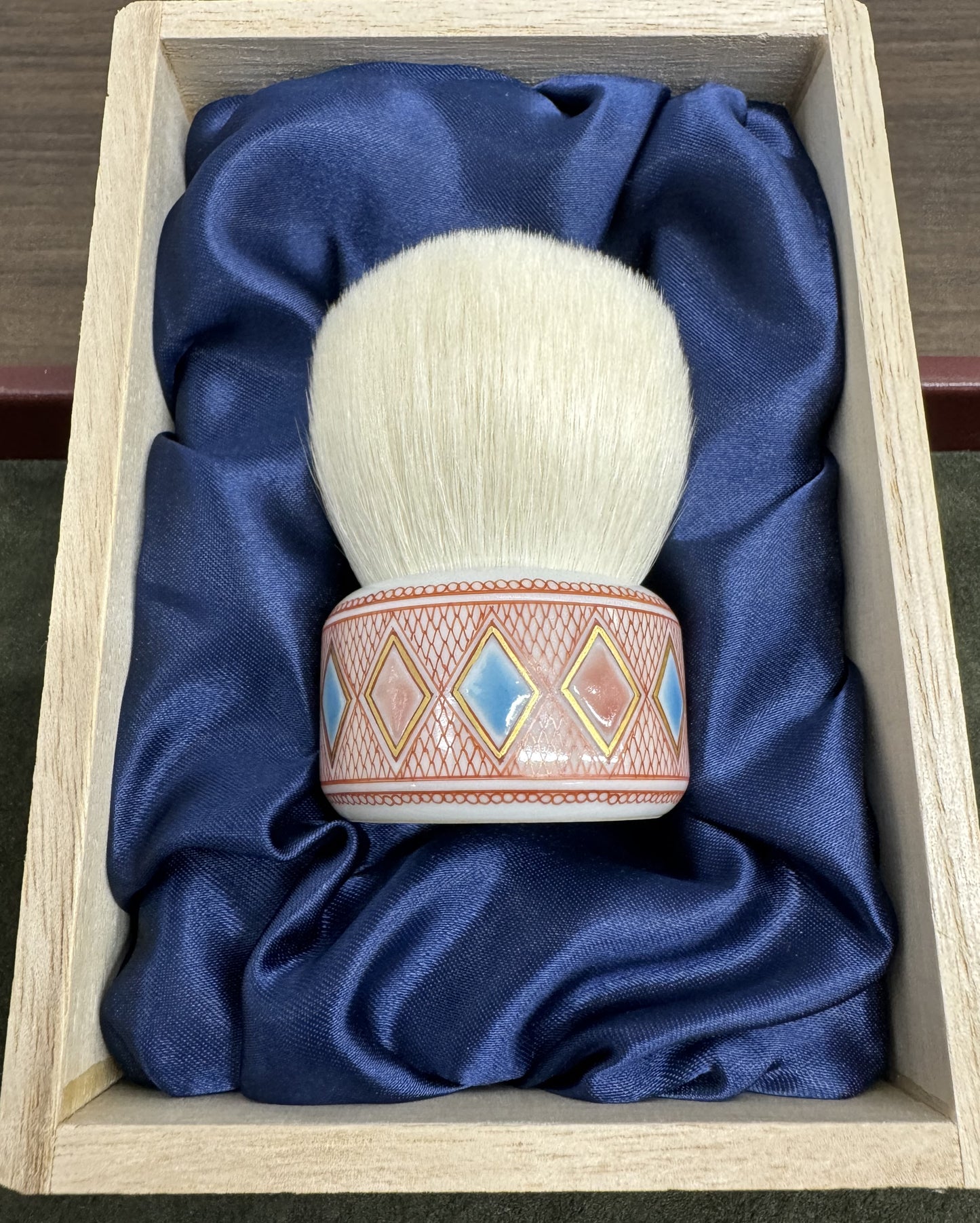 Hakuhodo Limited Kinoko brush by Kutani Lacquerware