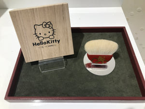Hakuhodo Hello Kitty fan brush (goat) Wajima Laquerware