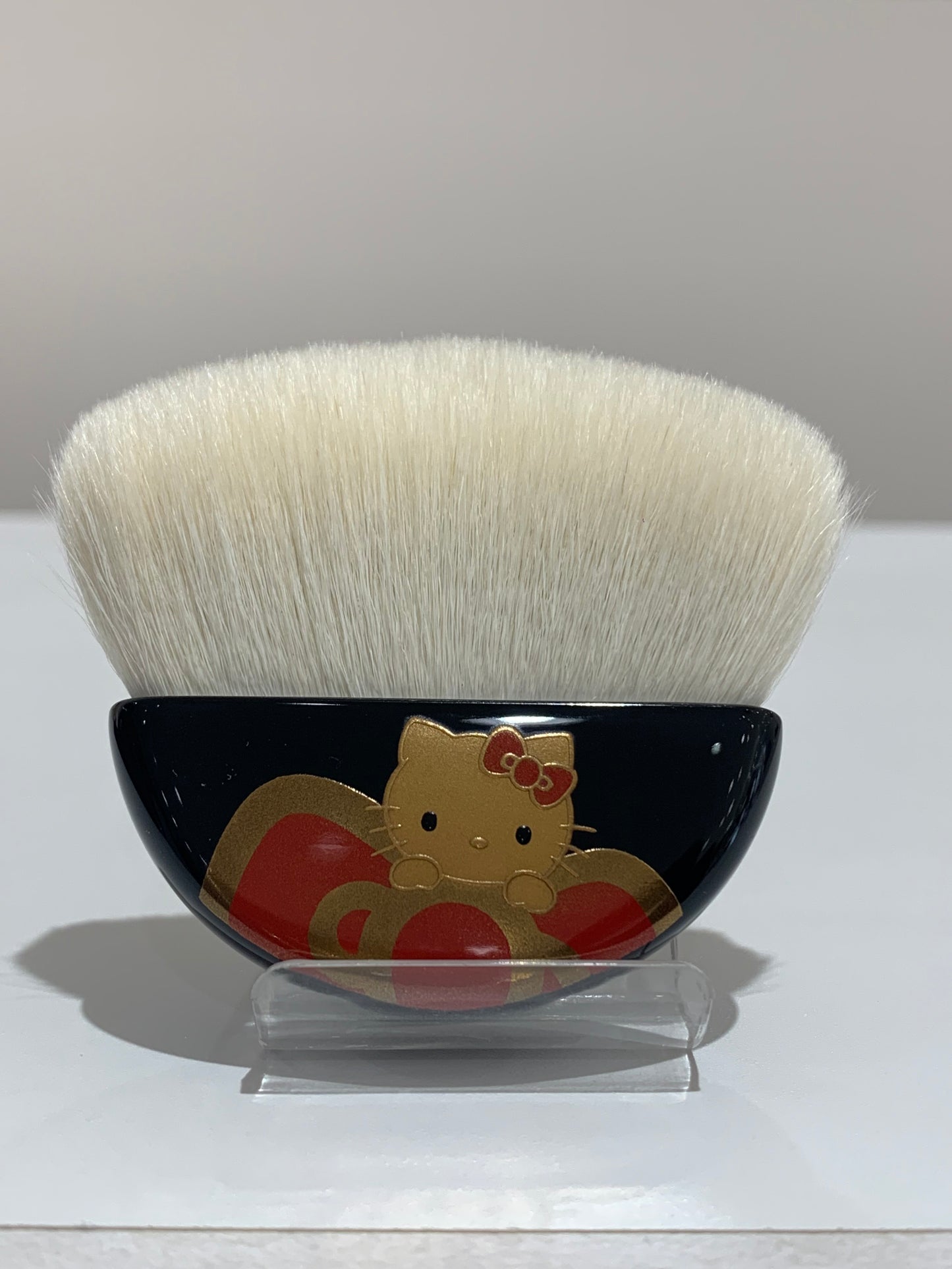 Hakuhodo Wajima fan brush (kitty chan)