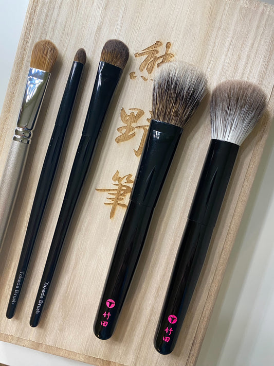 Takeda SH6.5SRS ECSQU (pointed top) Eyeshadow Brush (Canadian Squirrel)