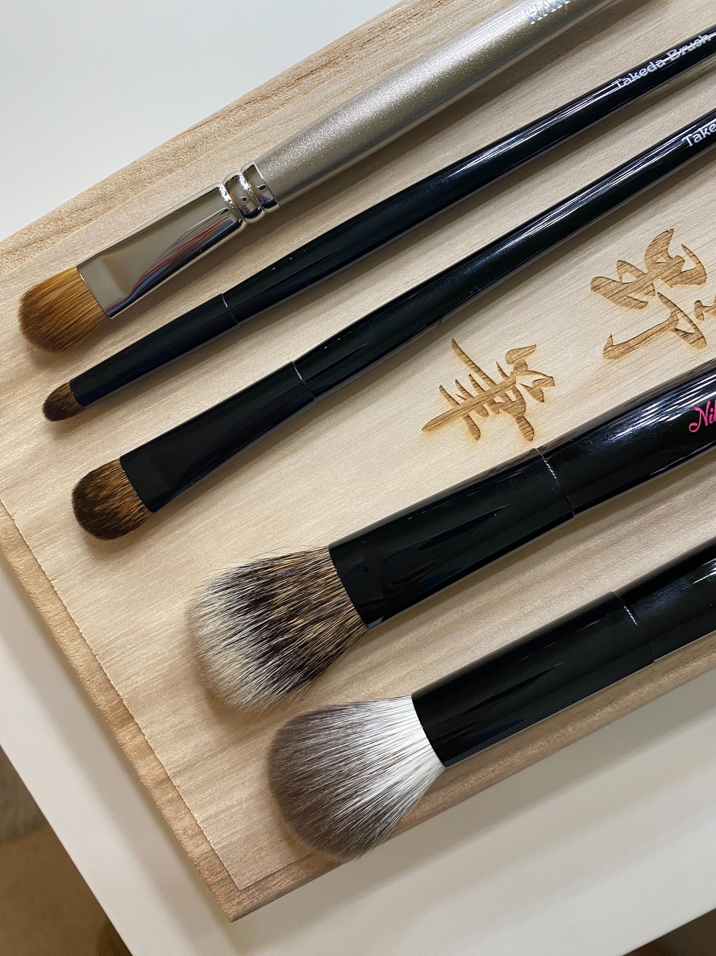 Takeda SH14S ECSQU Eyeshadow Brush (Canadian squirrel)