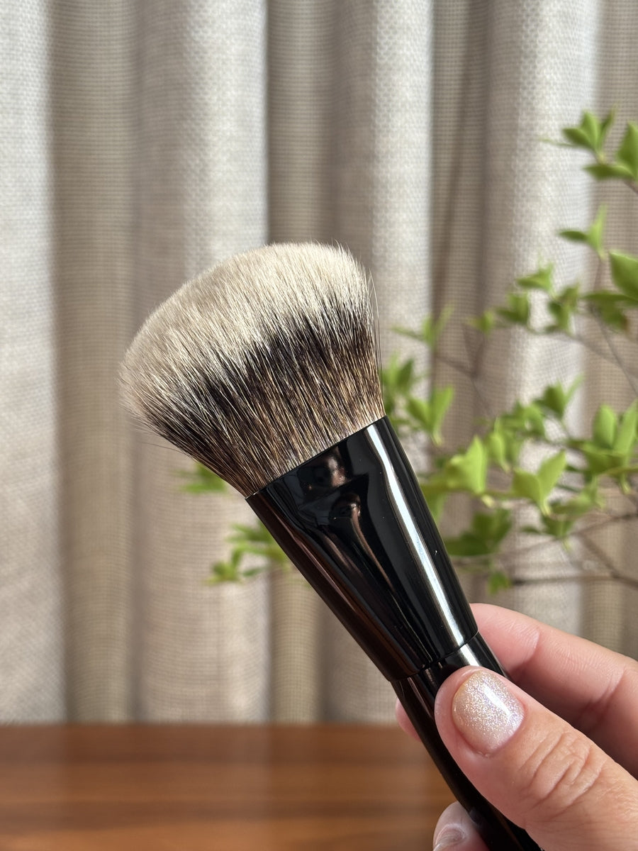 [Black] Face Brush 26D42EPSQU<W1> (100% White Pine Squirrel Hair)