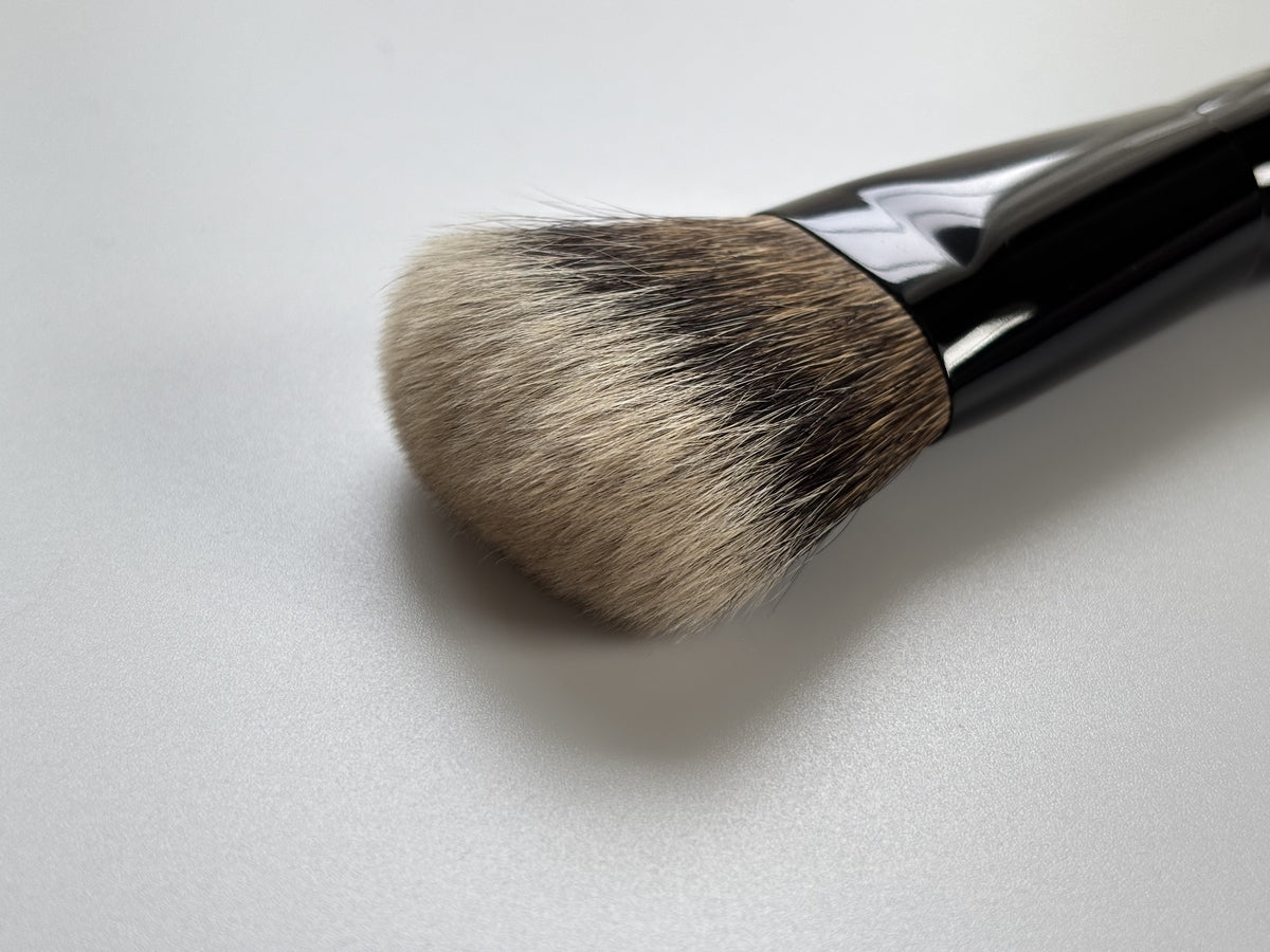 [Black] Face Brush 26D42EPSQU<W1> (100% White Pine Squirrel Hair)