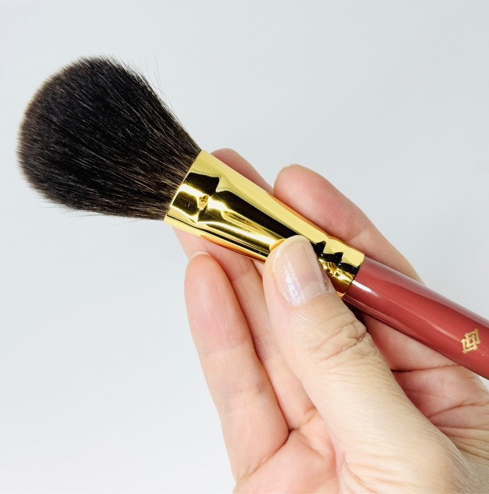 Houkodou WK-1 Wajima Lacquer Makeup Brush & Yurie Case Set (Gray Squirrel)