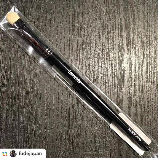 Tanseido YWQ 9 Eyeshadow Brush