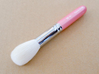 Takeda purchases No.16RS EXS Round Cheek Brush