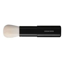 Load image into Gallery viewer, Hakuhodo H611 Slide Face Brush L Round &amp; Flat
