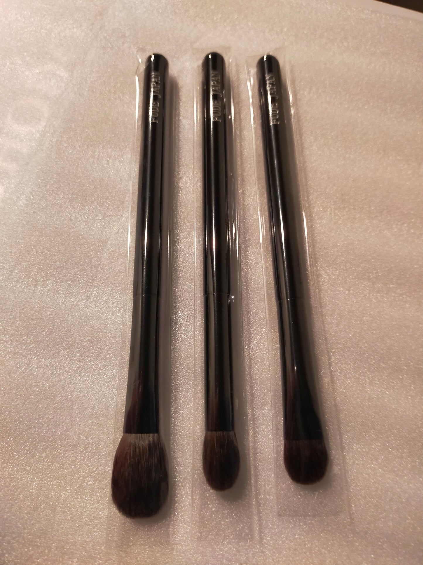 Fude Japan Eyeshadow  (the same as SUQQU Grey Squirrel brushes that were discontinued)