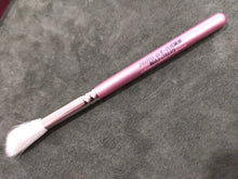 Загрузить изображение в средство просмотра галереи, Hakuhodo brush in purple color handle (Limited) -Jan 2022
