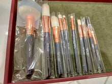Загрузить изображение в средство просмотра галереи, Hakuhodo brushes with BLUE handles &amp; bronze ferrules (Limited) (Sep 2022)
