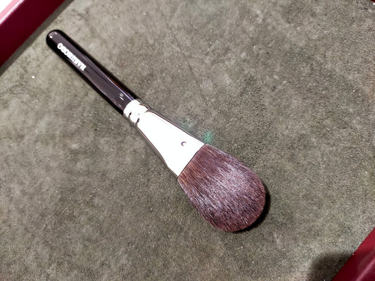 Hakuhodo limited grey squirrel brush (2022/11) Blush Brush Round & Flat -European dressed