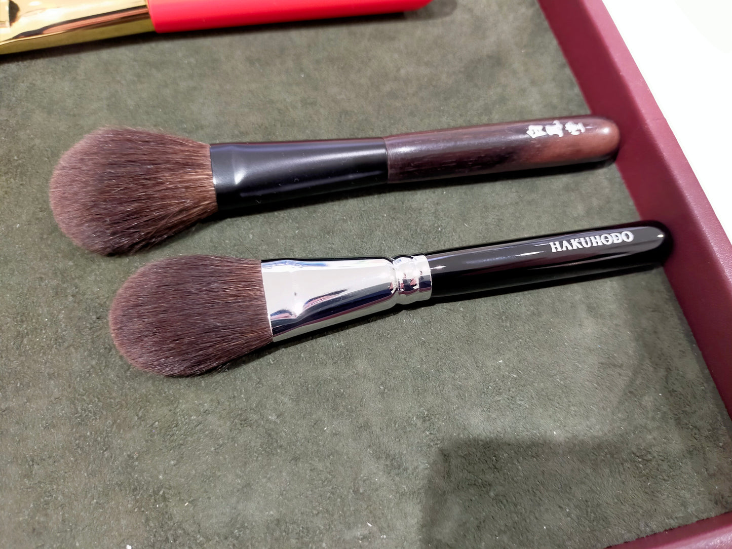 Hakuhodo limited grey squirrel brush (2022/11) Blush Brush Round & Flat -European dressed