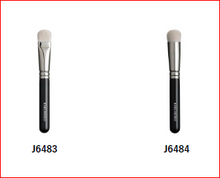 Load image into Gallery viewer, Hakuhodo J6483 eyeshadow brushes, round angled
