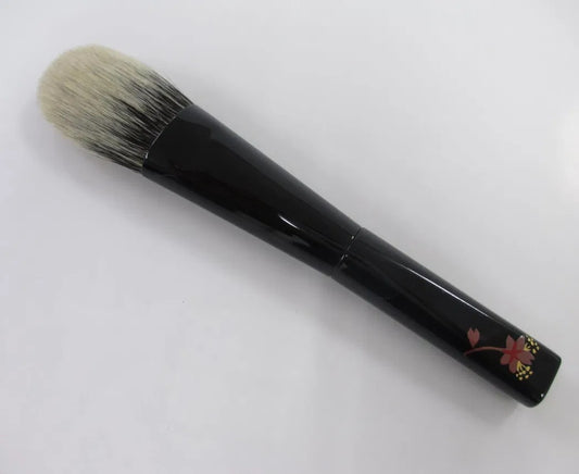 Kihitsu White Canadian Squirrel Cheek Brush Black Flat Makie