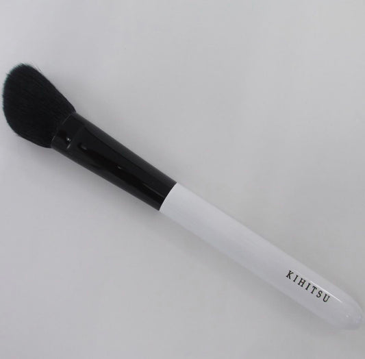 Kihitsu BP026 Highlight Brush Angled goat (Only 1 left in stock)