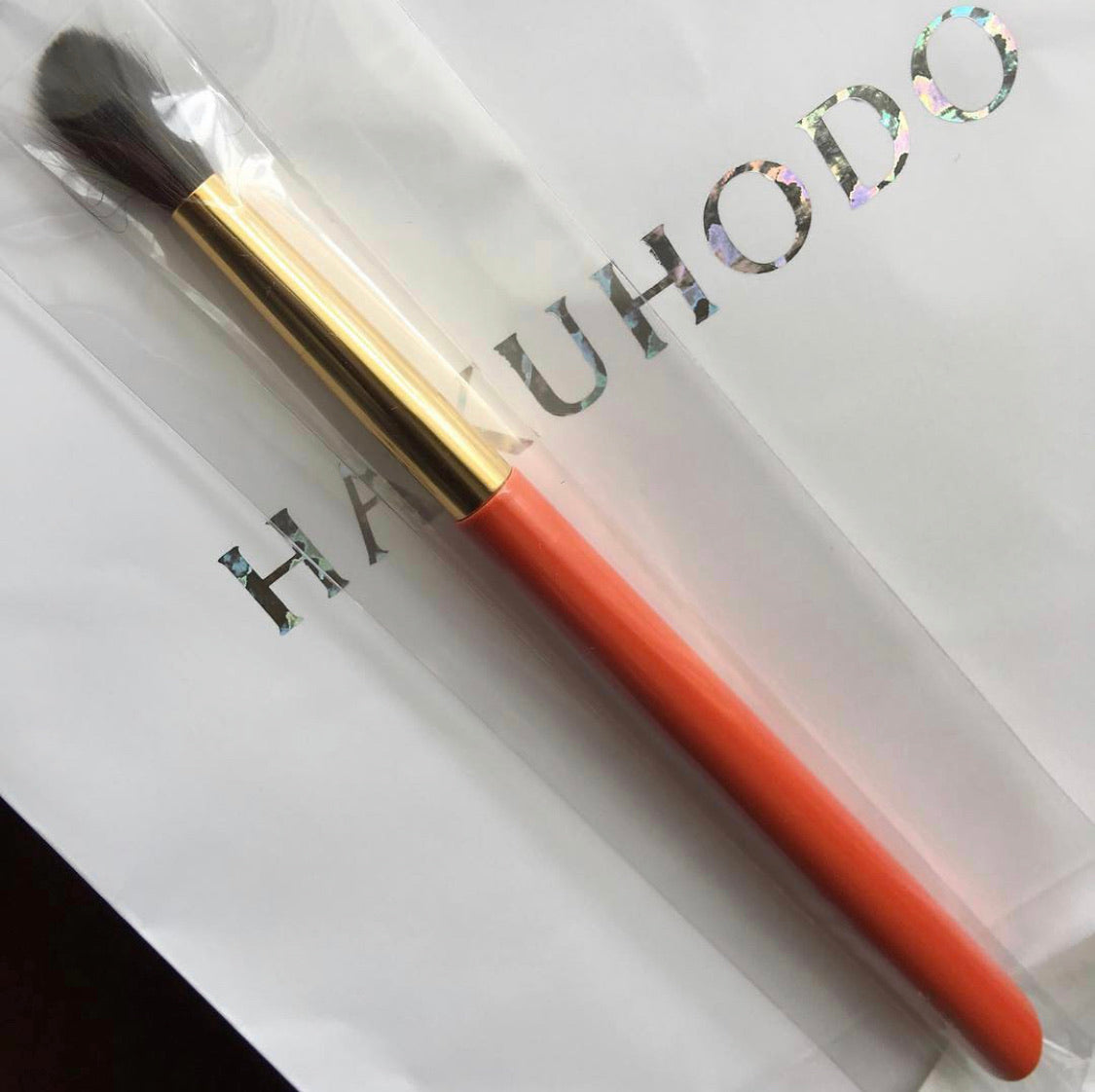 Hakuhodo S142 Eye Shadow Brush Round (Hair:Grey squirrel)